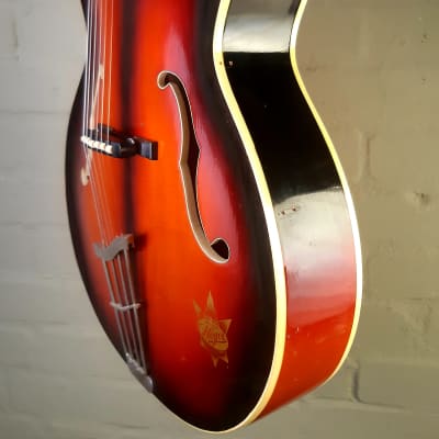 C1961 HOYER Perloid Esquire 19 with a solid top Archtop. image 9