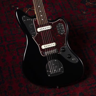 ギター Fender MIJ Traditional 60s Jaguar Fender Made in Japan Traditional 60s Jaguar 3-Color Sunburst