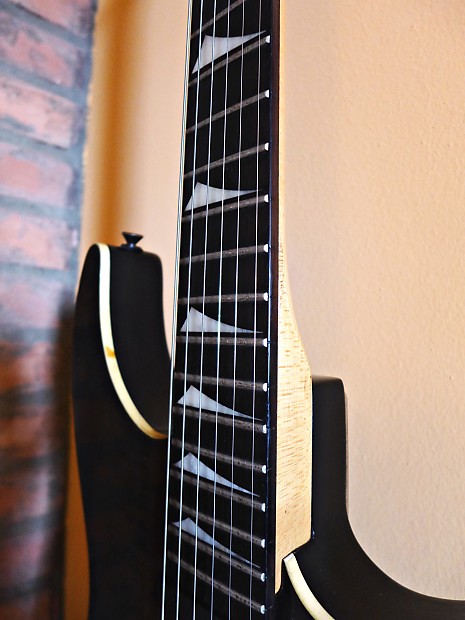 Kaman GTX 23 黒杢目 Lets see your Kaman