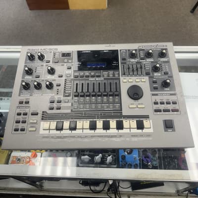 Roland MC-505 Groovebox 1998 - 2002 - Gray