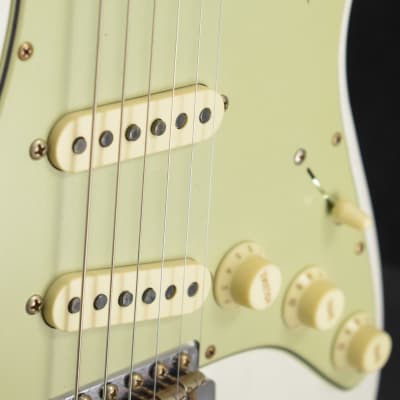 Fender Custom Shop Limited Edition '60 Stratocaster Journeyman Relic - Aged Olympic White image 5