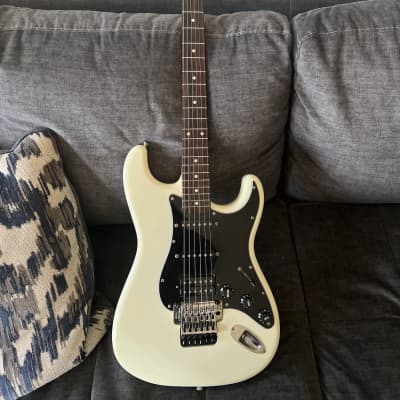 Fender Stratocaster  1987 Olympic White image 2