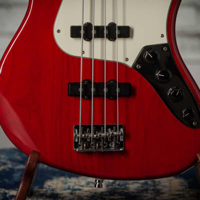 Fender American Deluxe Jazz Bass Fretless 1998 - 2009 | Reverb