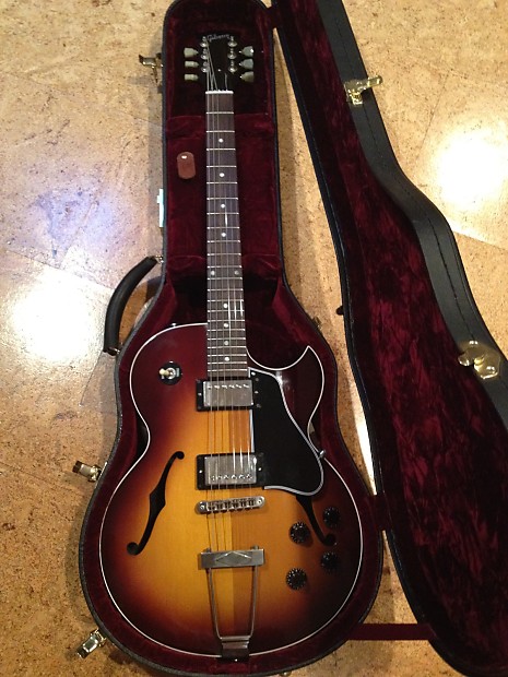 Gibson ES-446 Custom Shop SemiHollow - like a Les Paul with a Carved Spruce  Top