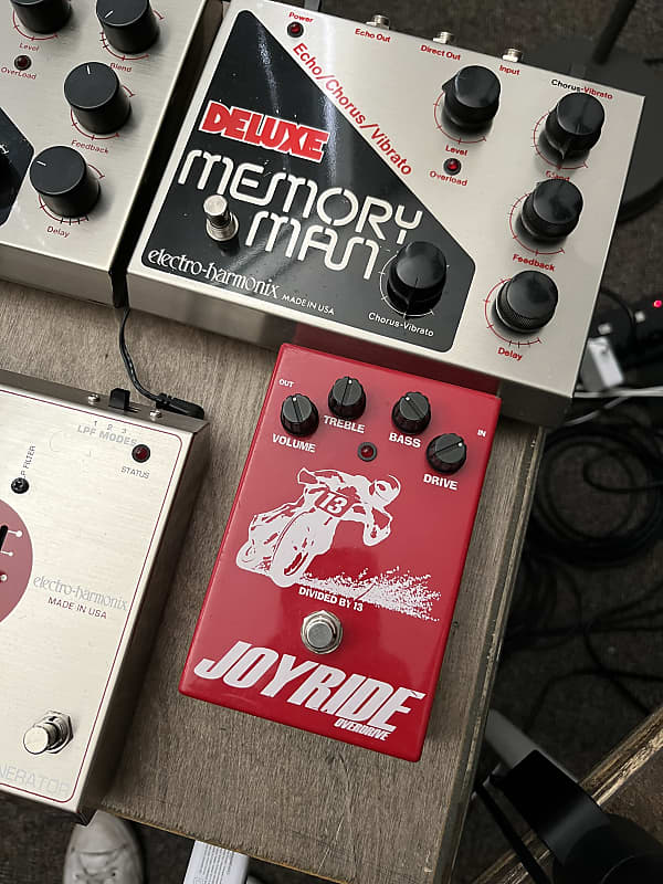 【値下げしました】DIVIDED BY 13 LIFT Wild West Guitars Pedal Demo: Divided by 13 Lift Pedal - YouTube