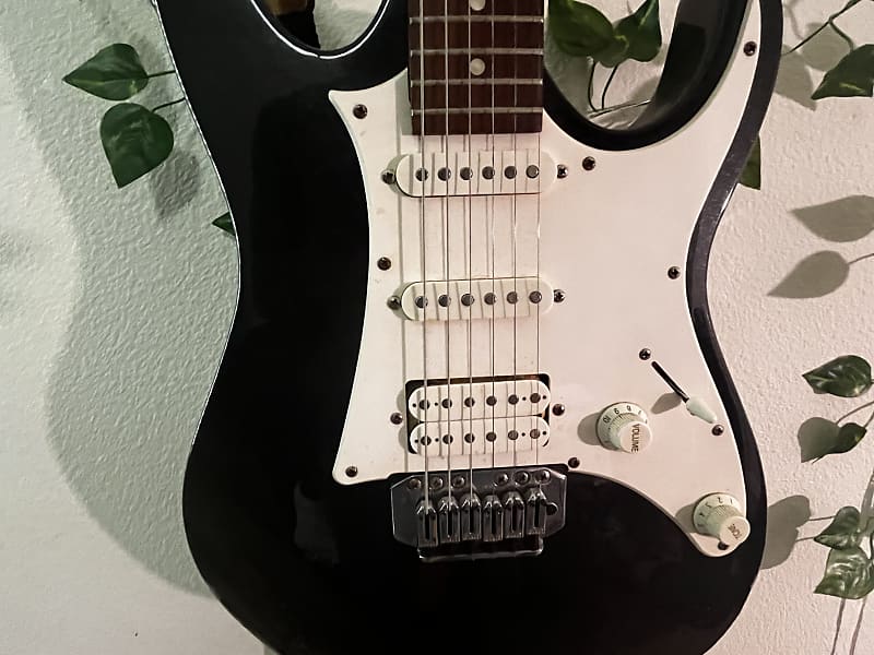 Ibanez GIO Stratocaster HSS | Reverb