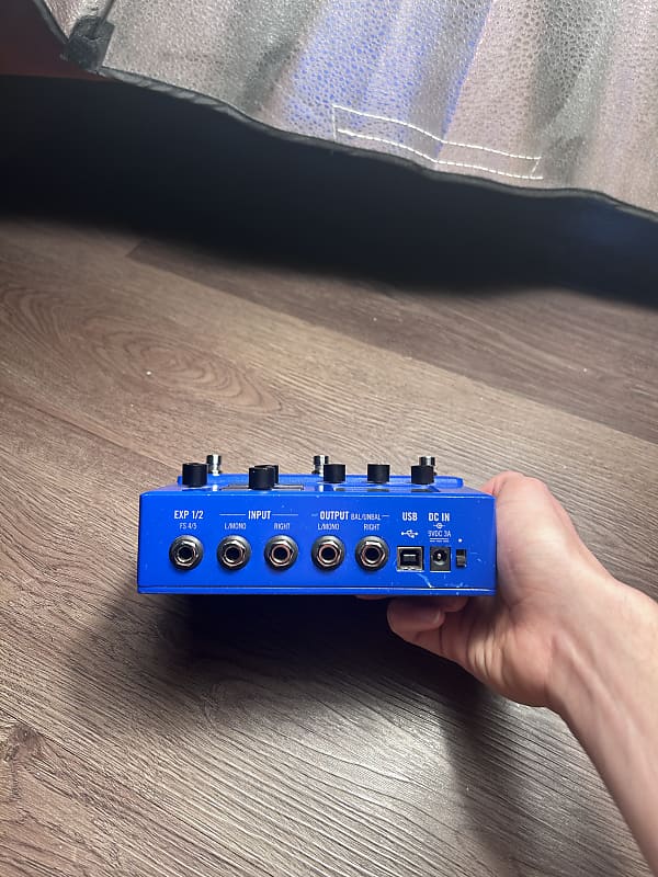 Line 6 HX Stomp Limited Edition 2010s - Lightning Blue | Reverb Line 6 HX Stomp Limited Edition 2010s - Lightning Blue | Reverb