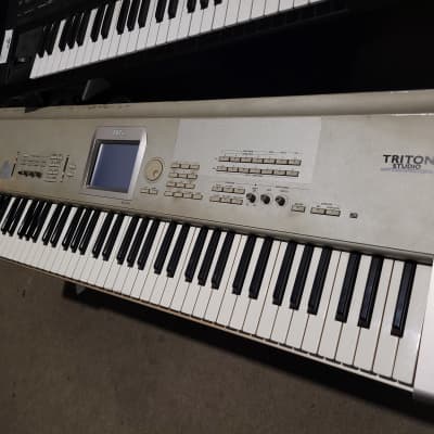 Korg Triton Studio 76-Key 120-Voice Polyphonic Workstation - Local Pickup Only