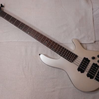 Cort C5H Artisan Series RH 5 String Electric Bass, White Pearl, OE