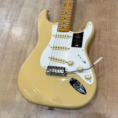 タンさん　定価35万超【美品】Fender アメビンII 57ストラト Fender USA American Vintage II 1957 Stratocaster (2-Color