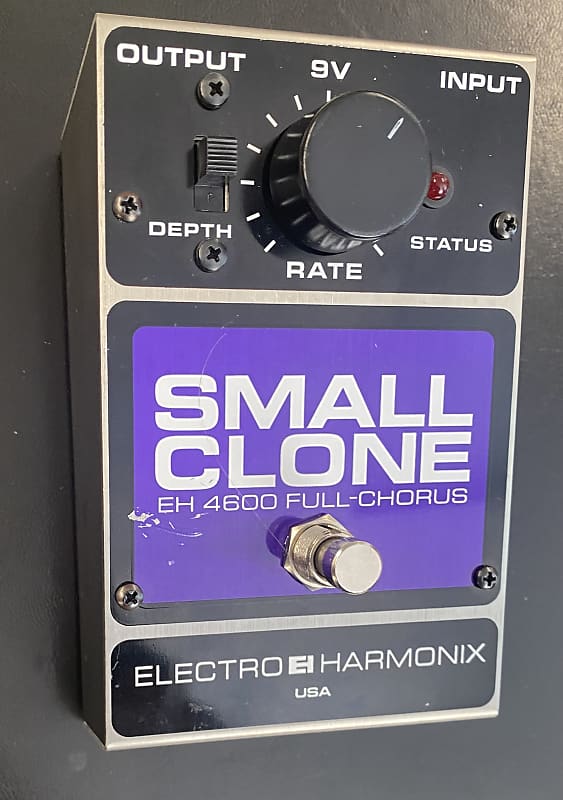 ギター ELECTRO-HARMONIX Small Clone (1990s) Feature – 1981 Electro-Harmonix Small Clone EH 4600 Mini-Chorus