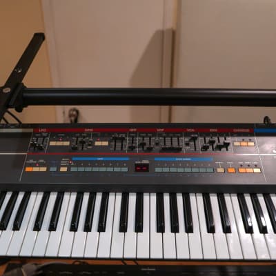 Roland Juno-106 61-Key Programmable Polyphonic Synthesizer 1984 - 1985 - Black