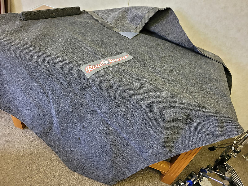 Road Runner Drum Rug Gray 5.5' x 4.5' With Kick Drum Stop Reverb