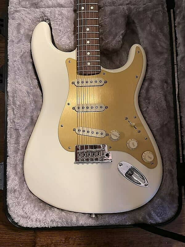 Fender American Professional II Stratocaster • Gold Pickguard | Reverb