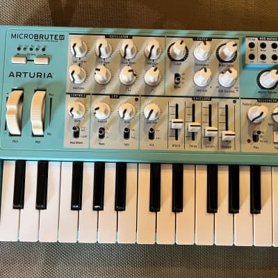 Arturia Microbrute SE 25-Key Synthesizer 2015 - Electric Blue image 1