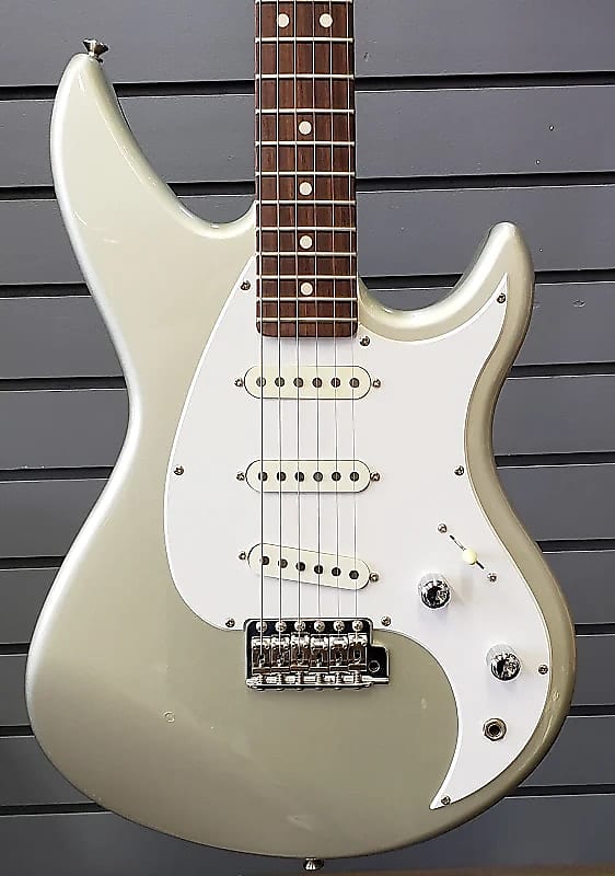 80年代中盤のTokaiが頑張った結果 Tokai SX-65 - ギター大図鑑