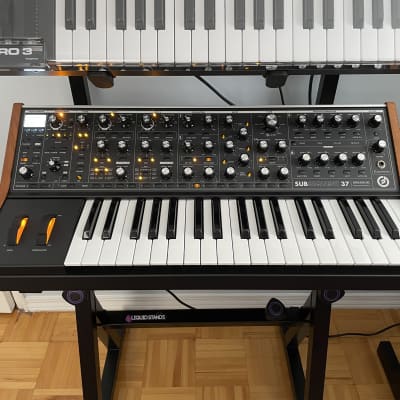 Moog Subsequent 37 Analog Synth 2017 - Present - Black