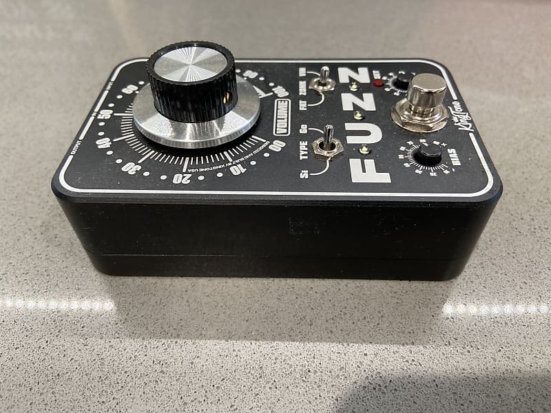 2023 King Tone Guitar MiniFUZZ V2! Mini Fuzz!