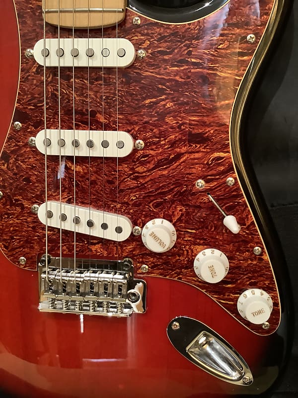 Squier Standard Stratocaster 2001 - 2018