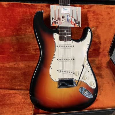 Fender Stratocaster 1965 - Three Tone Sunburst image 4