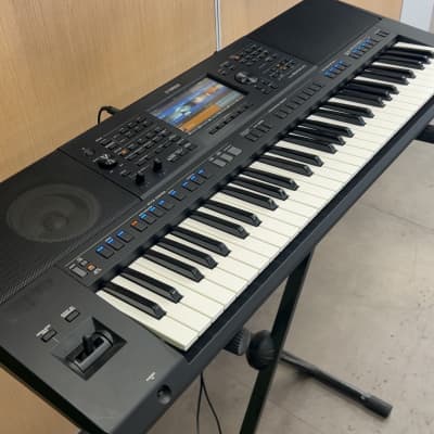 Yamaha PSR-SX900 61-Key Arranger Workstation 2019 - Present - Black image 2