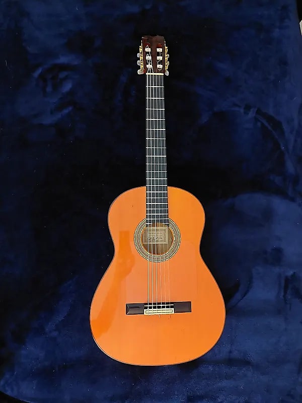 Conde Hermanos flamenco guitar ( spruce/cypress ) A26 ( Felipe V, Madrid ) 1996 - lacquer image 1