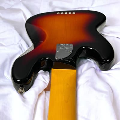 Fender AM Pro II Jazz (5), 3-Tone Sunburst / Rosewood  *IN STOCK* image 10