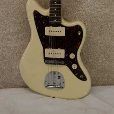 Fender American Vintage 62 Jazzmaster 2020's  - Olympic White image 4