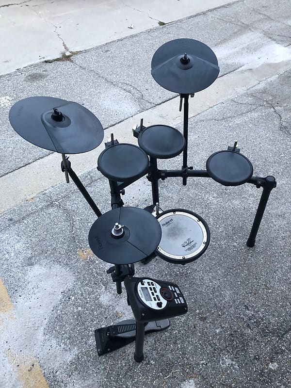 Roland TD-11K V-Drum Kit with Mesh Snare