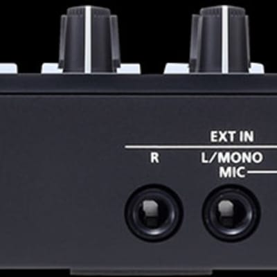 Roland MC-707 Groovebox Music Workstation image 4