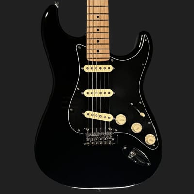 Fender Standard Stratocaster | Reverb