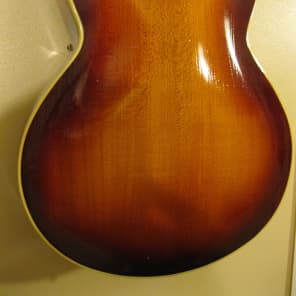 Arnold Hoyer Vintage  c.1960 Sunburst Guitar-Bodied Electro-Mandolin/ Mandolinetto. image 4