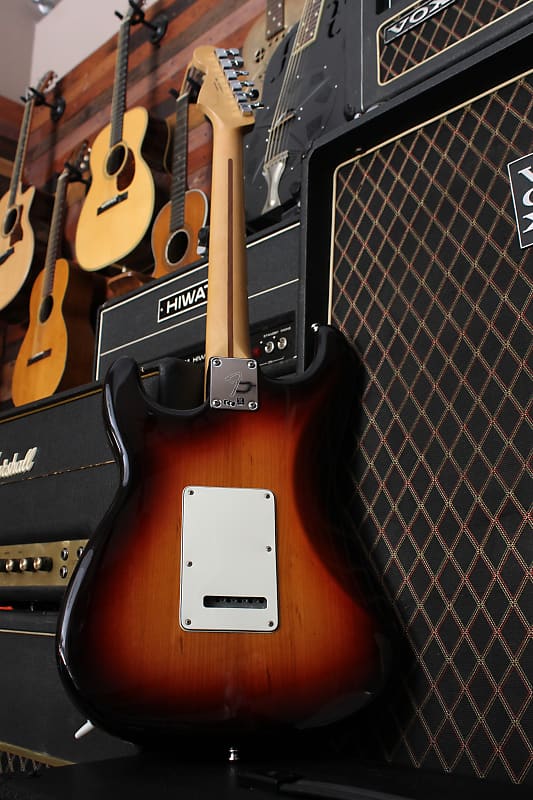 Fender Stratocaster Mexico サンバースト Fender Mexico Stratocaster SSS 3-Tone Sunburst Alder Body w