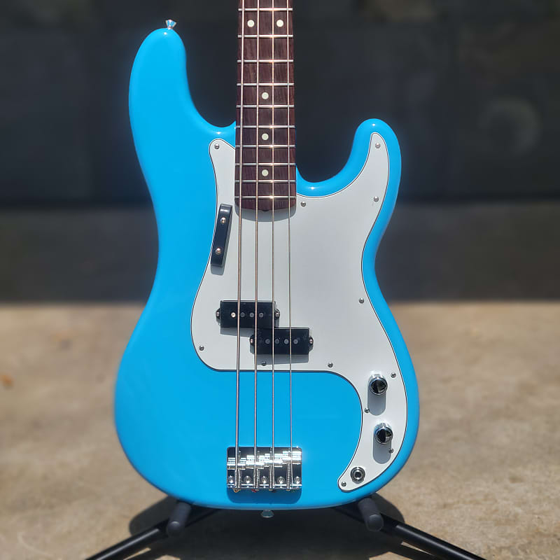Fender Made in Japan Limited International Color Precision Fender Made in Japan Limited International Color Precision