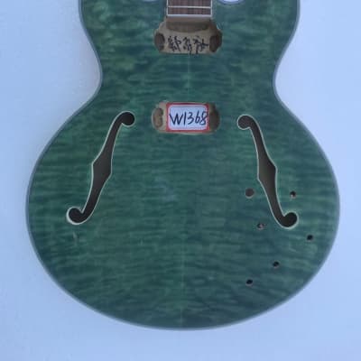 Quilted Maple Top Jazz Guitar Body with Maple Neck and Rosewood Fingerboard image 5