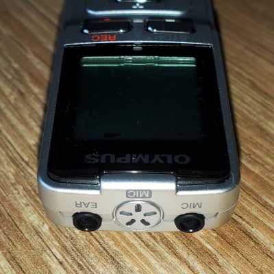 Olympus VN-7000 Digital Recorder - Excellent in Case with Olympus TP7 Earbud! image 5