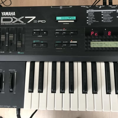 Yamaha DX7IIFD 61-Key 16-Voice Digital Synthesizer with Floppy Drive |  Reverb