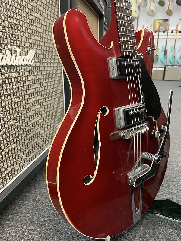 Yamaha SA-30 T Hollow Body with Tremolo 1967 - 1972 - Cherry Red