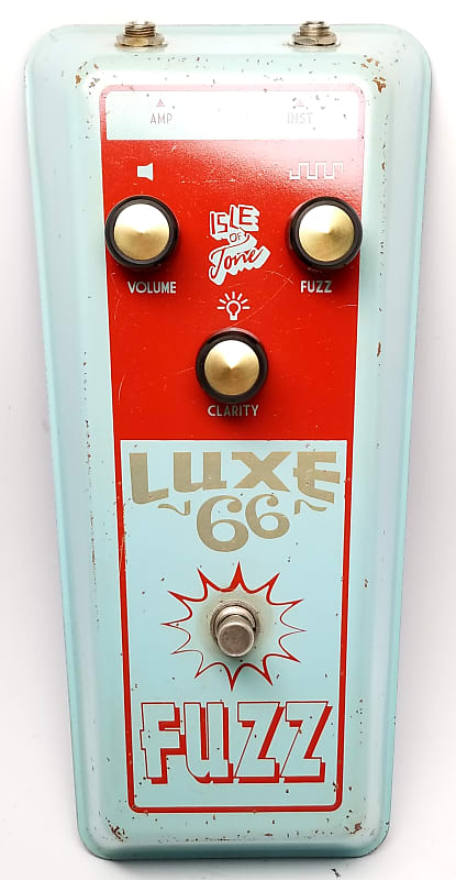 used Isle of Tone Luxe 66 Fuzz with Box and Accessories! Rare!