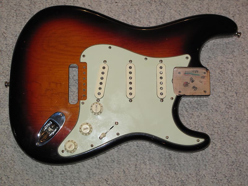 USA Fender AVRI '62 Reissue Stratocaster Partially Loaded Reverb