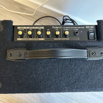 Roland 3CHキーボードアンプ KC-60 Roland KC-60 3-Channel 40-Watt