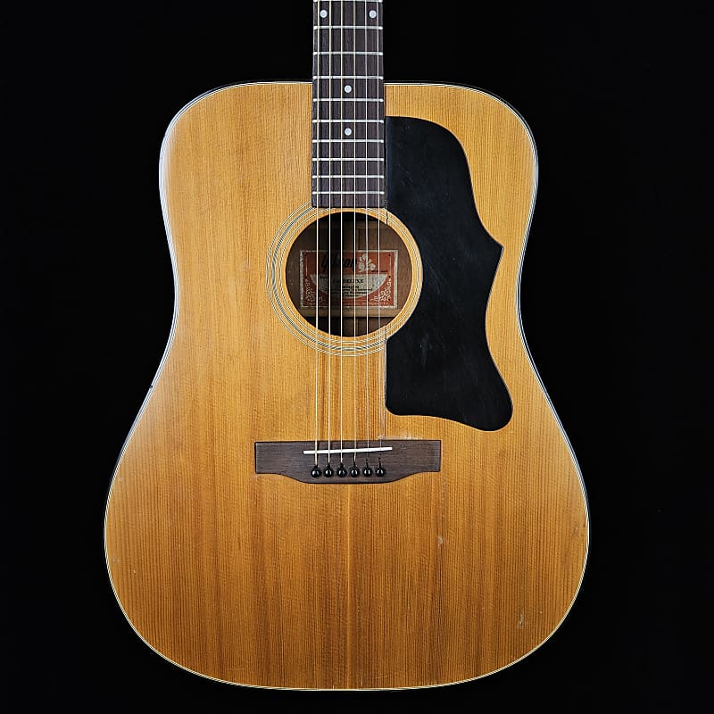 Gibson J-50 Deluxe 1969 - 1982 | Reverb