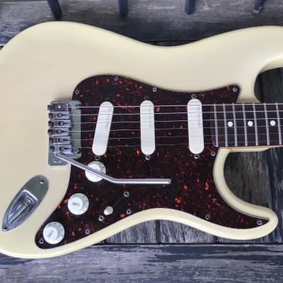 Fender Stratocaster Plus Deluxe - 40 Year Anniversary 1994 - Blonde Burst for sale