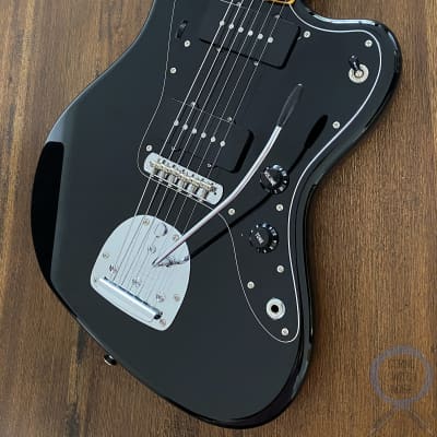 Fender Jazzmaster, FSR, Traditional 60s, BLACK OUT, 2018, AS Fender Jazzmaster, FSR, Traditional 60s, BLACK OUT, 2018, AS