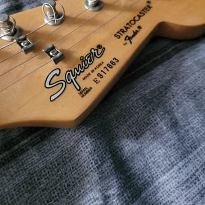 Squier Stratocaster  1989 - Black image 3