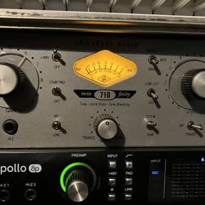 Universal Audio 710 Twin-Finity Tone Blending Mic Preamp