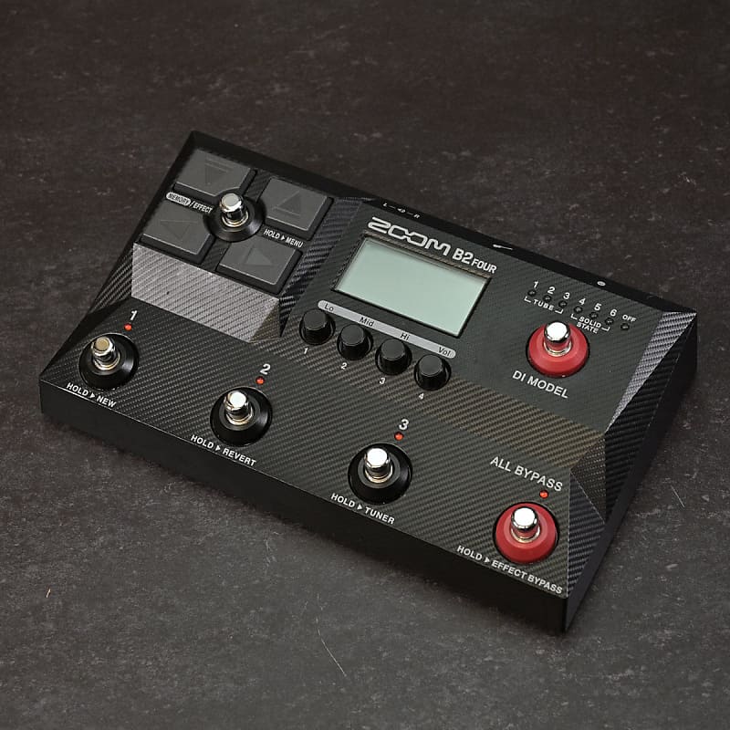 Zoom B2 Four