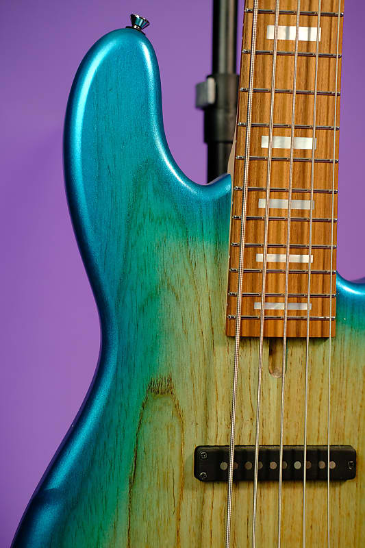 Dragonfly Fat J5 / 330 2023 - Metallic Blue Burst Half Matt Dragonfly Fat J5 / 330 2023 - Metallic Blue Burst Half Matt