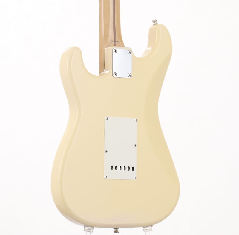他の人はこちらも検索 ST57-140YM JAPAN Fender YWH Model Signature Malmsteen Yngwie ワイン
