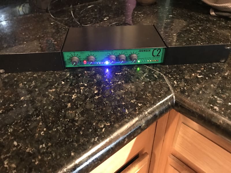 Joemeek C2 (photo optical compressor/limiter 4/3/1999 Green | Reverb